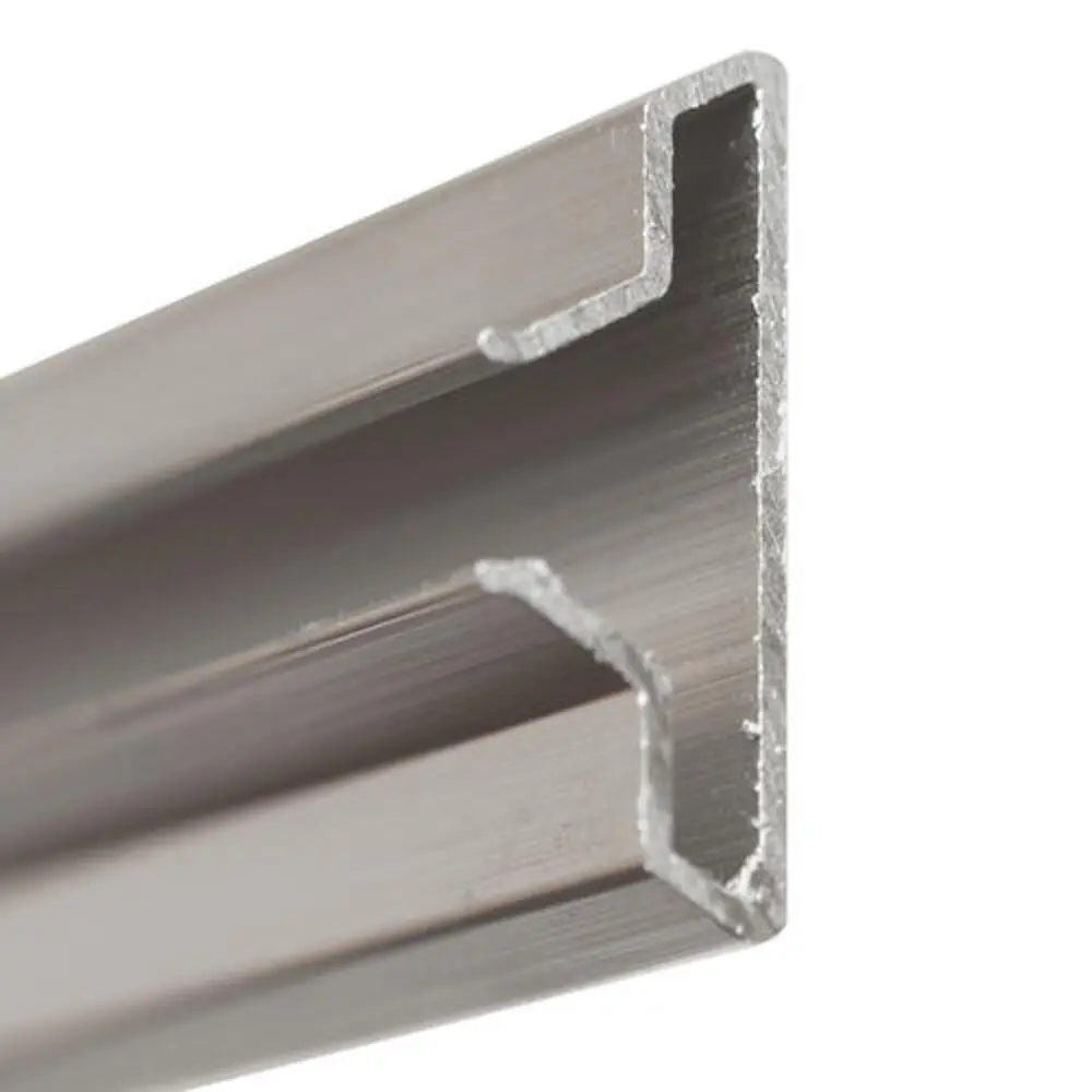 METAL SLATWALL INSERT 4' SILVER