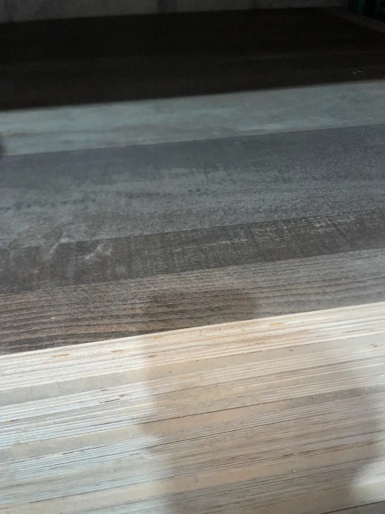 MELAMINE PLYWOOD,TWO SIDES 3/4 Inches 